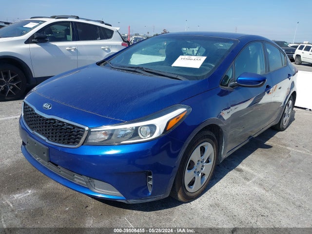 KIA FORTE LX 2017 3KPFK4A78HE159892 Image 2