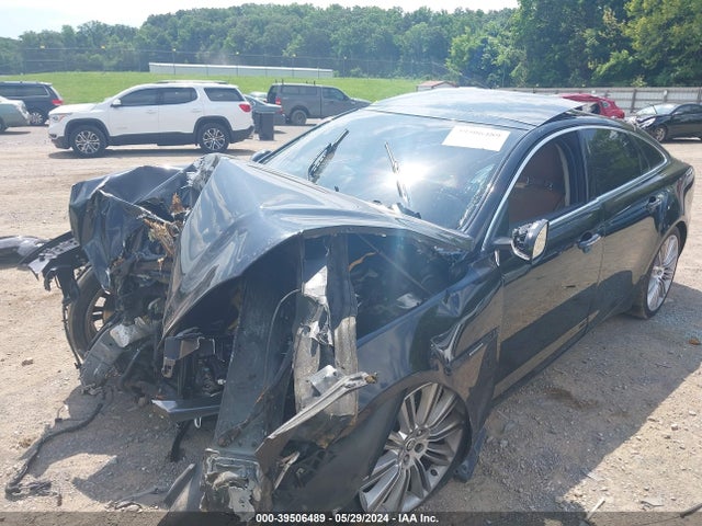 2011 JAGUAR XJ SAJWA1GEXBMV02624 Photo 1