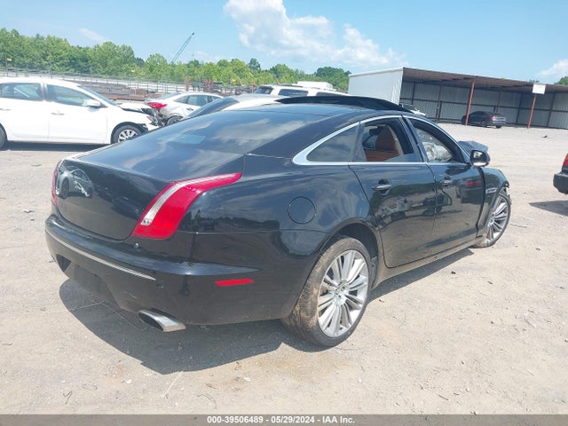2011 JAGUAR XJ SAJWA1GEXBMV02624 Photo 3