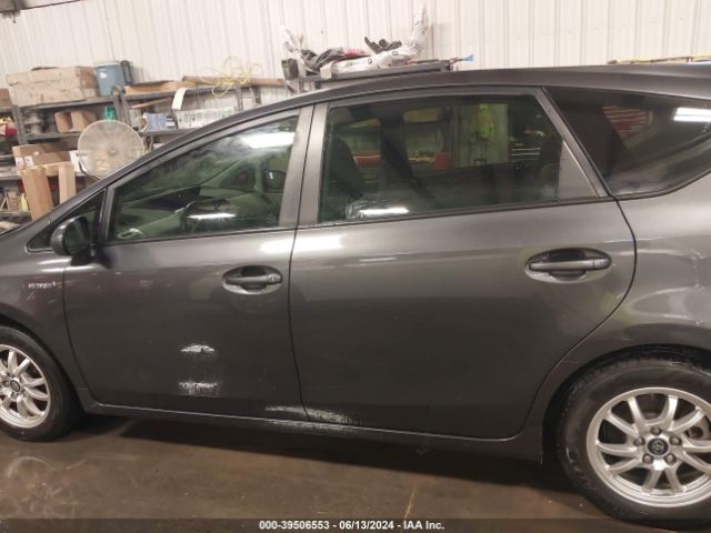 JTDZN3EU3HJ065758 Toyota Prius V Three