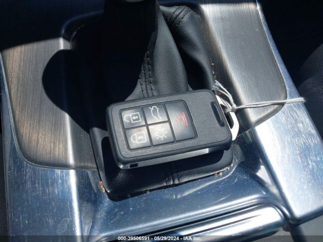 YV140MEM4F1260886 Volvo V60 T5 Platinum