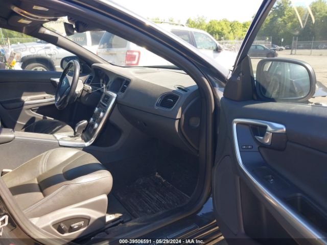 YV140MEM4F1260886 Volvo V60 T5 Platinum