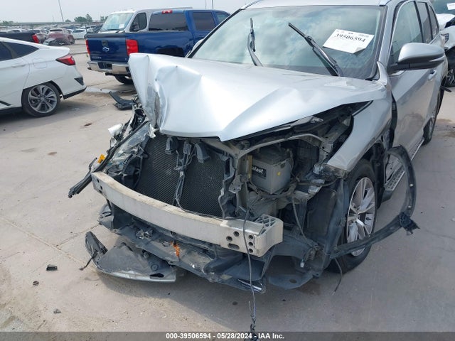 Toyota Highlander Xle V6 2014 5TDKKRFH3ES017111 Image 6