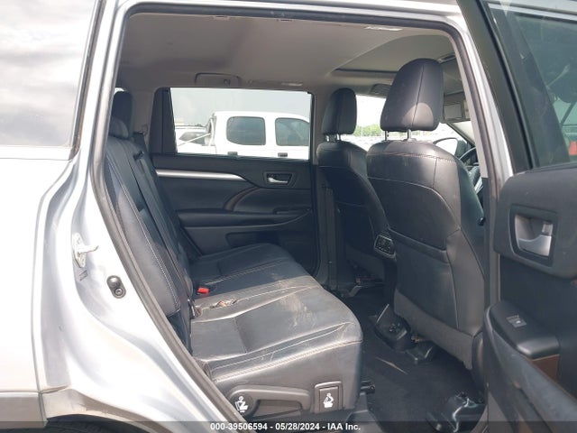Toyota Highlander Xle V6 2014 5TDKKRFH3ES017111 Image 8