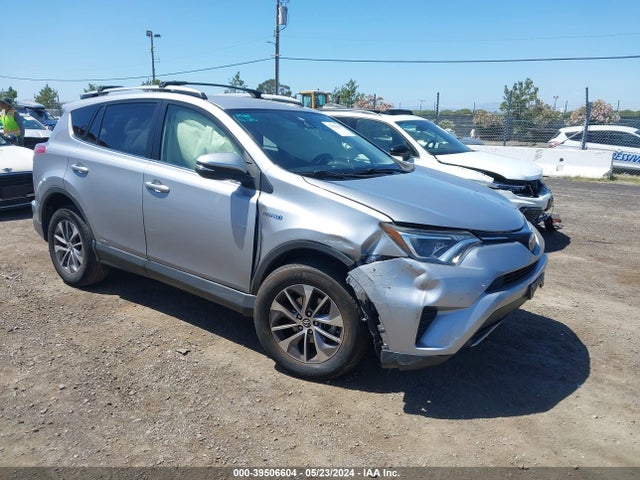 Toyota Rav4 Hybrid Le 2018 JTMRJREV4JD236349 zdjęcie główne