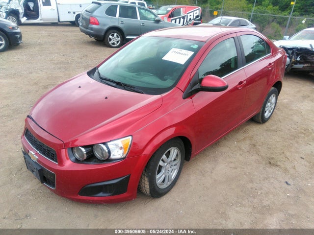 Chevrolet Sonic Lt Auto 2015 1G1JC5SH5F4113996 Image 2