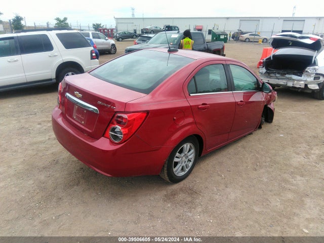 Chevrolet Sonic Lt Auto 2015 1G1JC5SH5F4113996 Image 4