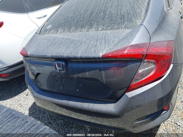 Honda Civic Lx 2018 2HGFC2F54JH601930 Image 16