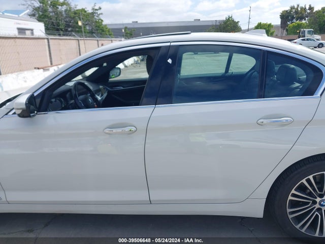 WBAJA9C58JG622865 BMW 530e Iperformance