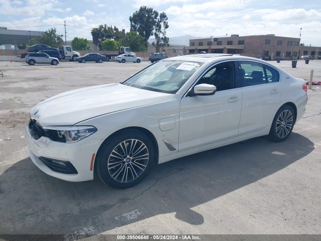 WBAJA9C58JG622865 BMW 530e Iperformance