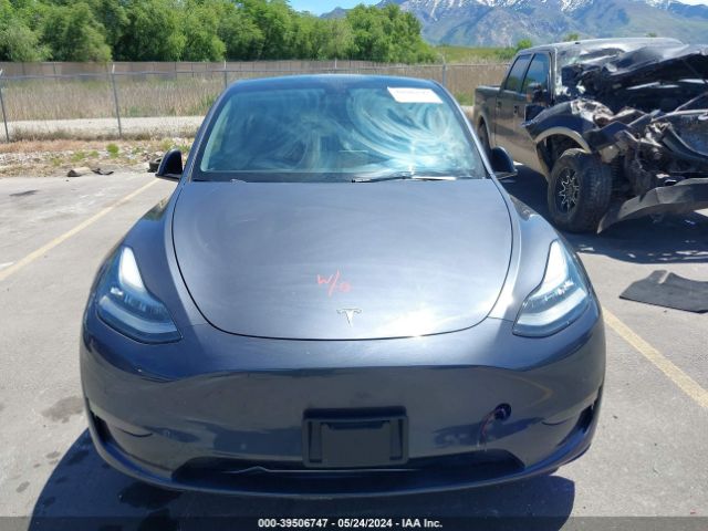 7SAYGDEE6NF387272 Tesla Model Y Long Range Dual Motor All-wheel Drive