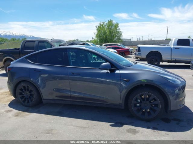 7SAYGDEE6NF387272 Tesla Model Y Long Range Dual Motor All-wheel Drive