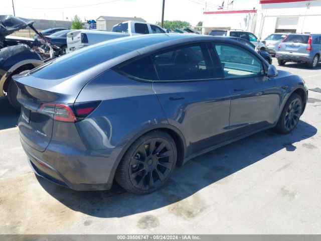 7SAYGDEE6NF387272 Tesla Model Y Long Range Dual Motor All-wheel Drive