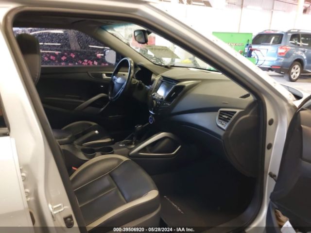 KMHTC6AE9FU233812 Hyundai Veloster Turbo
