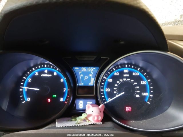 KMHTC6AE9FU233812 Hyundai Veloster Turbo