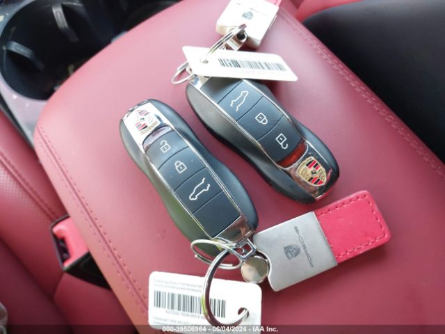 2019 PORSCHE MACAN WP1AB2A57KLB32564 Photo 10