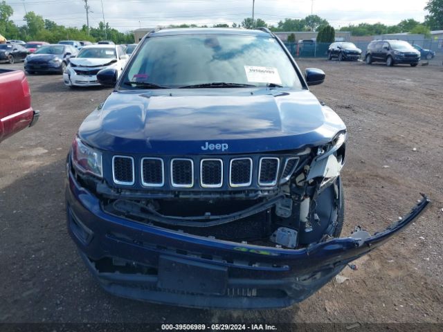 3C4NJDBB1JT144315 Jeep Compass Latitude 4x4