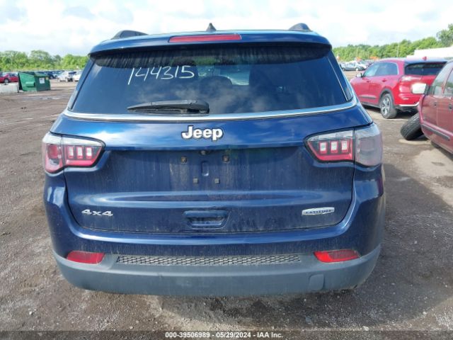 3C4NJDBB1JT144315 Jeep Compass Latitude 4x4