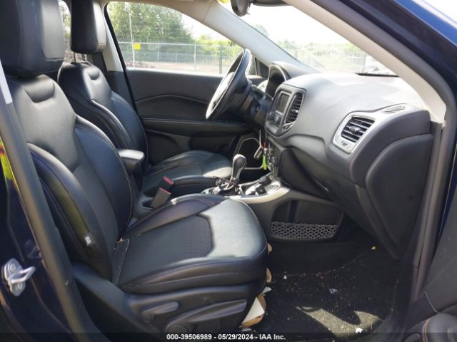3C4NJDBB1JT144315 Jeep Compass Latitude 4x4