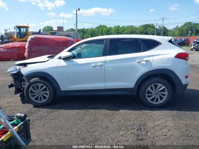 Hyundai TUCSON SE 2018 KM8J23A41JU773258 Image 14