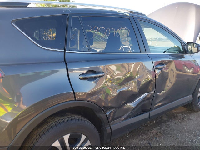 Toyota RAV4 LE 2016 JTMZFREV7GJ084420 Image 17