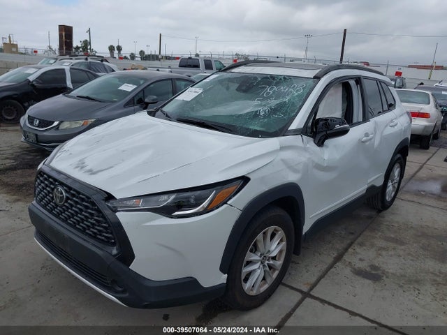 Toyota Corolla Cross Le 2022 7MUBAAAGXNV009824 Image 2
