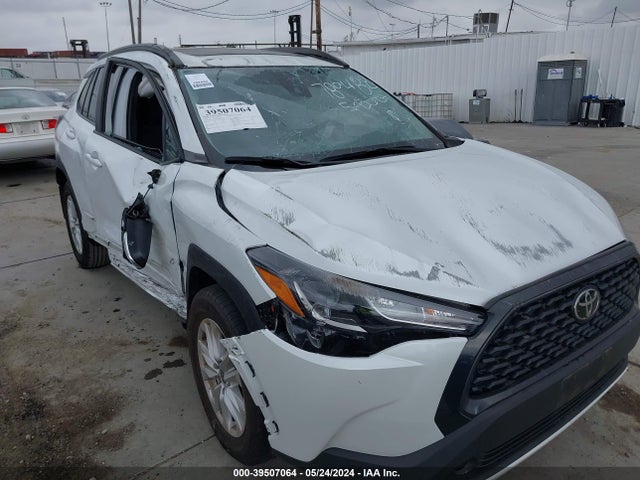 Toyota Corolla Cross Le 2022 7MUBAAAGXNV009824 Image 6