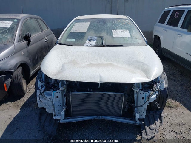 Toyota COROLLA LE 2022 JTDEPMAE9N3014438 Image 13