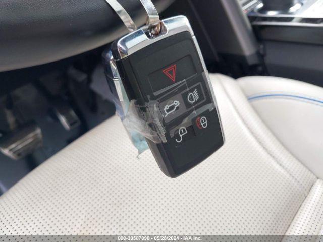 SALRR2RV3JA053965 Land Rover Discovery Hse