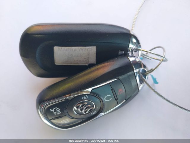 1G4ZP5SS1HU148138 Buick Lacrosse Essence
