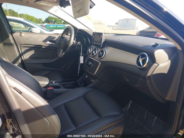 WDCTG4EB8FJ132933 Mercedes-Benz GLA 250