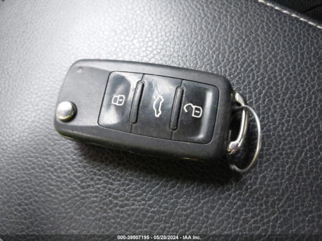 3VWB17AJXGM272372 Volkswagen Jetta 1.8t Sport
