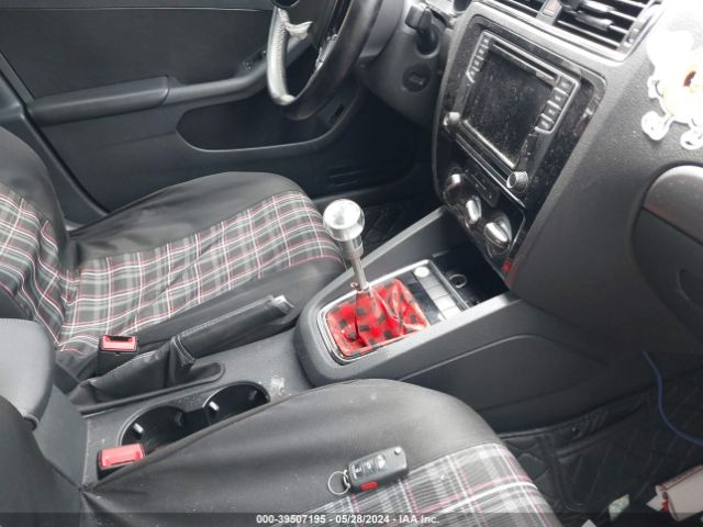 3VWB17AJXGM272372 Volkswagen Jetta 1.8t Sport