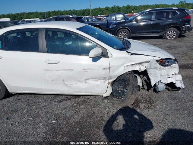Toyota COROLLA LE 2018 2T1BURHE9JC066491 Image 14