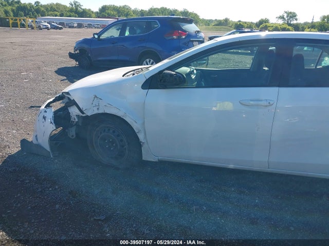 Toyota COROLLA LE 2018 2T1BURHE9JC066491 Image 15