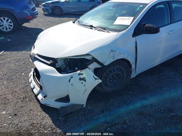 Toyota COROLLA LE 2018 2T1BURHE9JC066491 Image 6