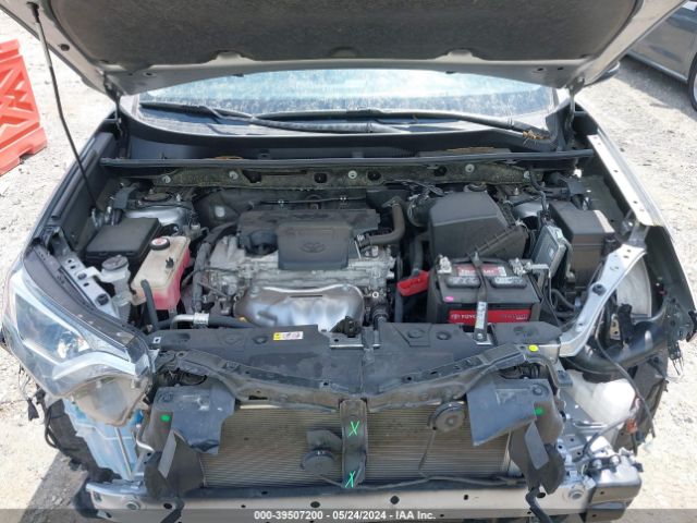 JTMWFREVXJJ208707 Toyota Rav4 Xle