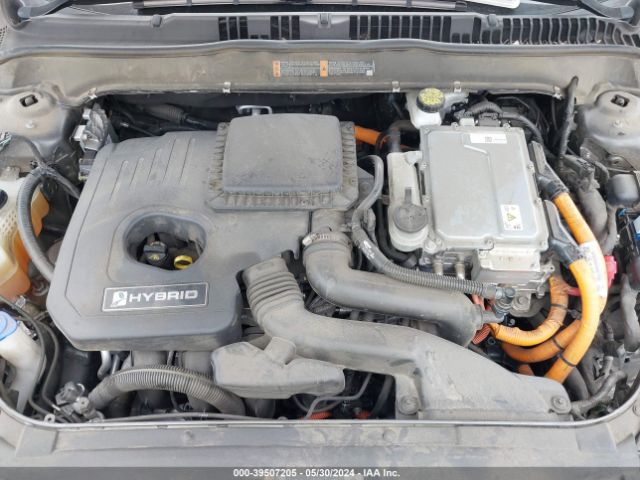 3FA6P0LU1LR227826 Ford Fusion Hybrid Se