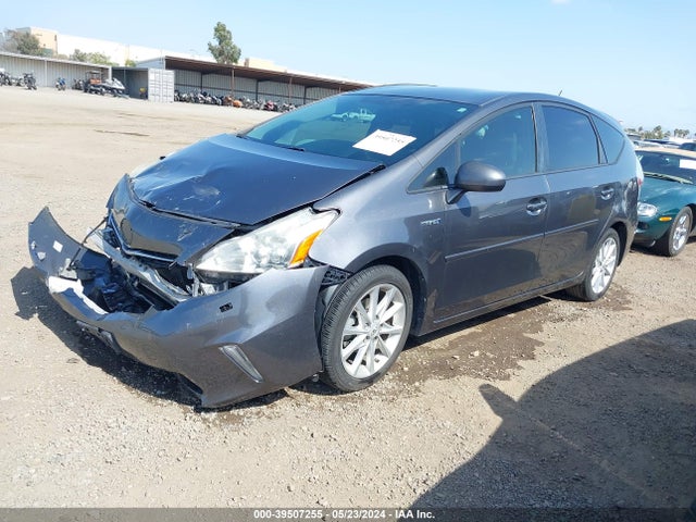 Toyota Prius V Five 2014 JTDZN3EU2EJ012142 Image 2