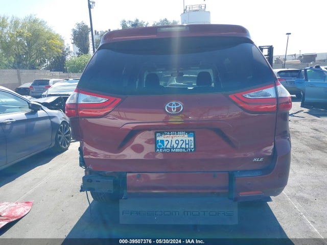 Toyota Sienna Xle 8 Passenger 2017 5TDYZ3DC2HS853507 Image 17