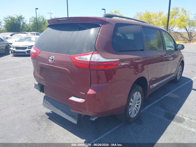 Toyota Sienna Xle 8 Passenger 2017 5TDYZ3DC2HS853507 Image 4