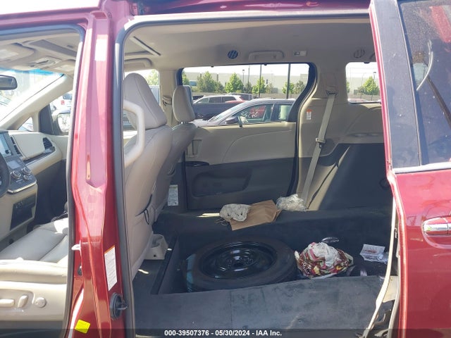 Toyota Sienna Xle 8 Passenger 2017 5TDYZ3DC2HS853507 Image 8