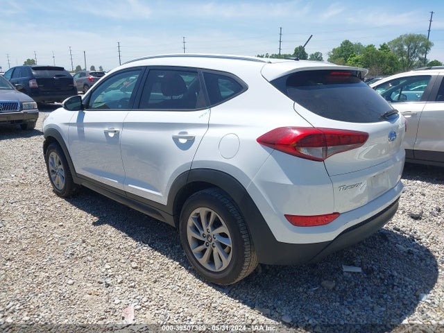 Hyundai TUCSON SE 2016 KM8J33A43GU061615 Image 3