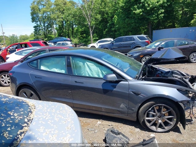 Tesla Model 3 Long Range Dual Motor All-wheel Drive 2022 5YJ3E1EB5NF109111 Image 14