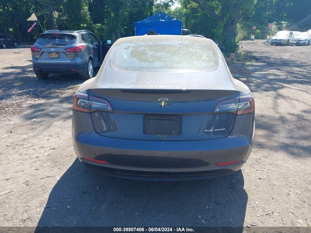Tesla Model 3 Long Range Dual Motor All-wheel Drive 2022 5YJ3E1EB5NF109111 Image 17