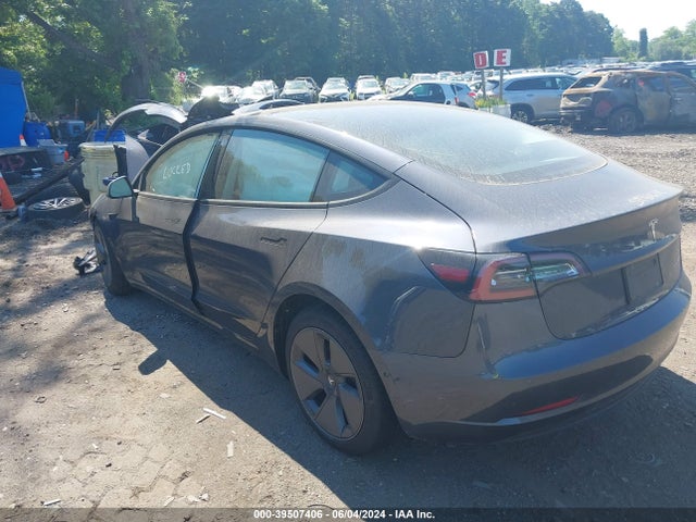 Tesla Model 3 Long Range Dual Motor All-wheel Drive 2022 5YJ3E1EB5NF109111 Image 3