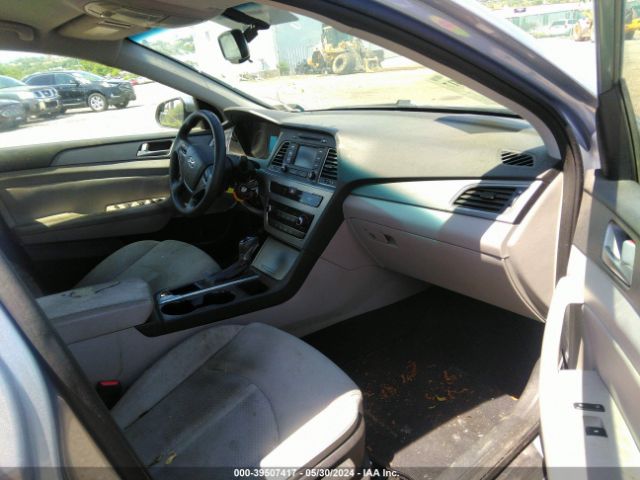 5NPE24AF8FH205894 Hyundai SONATA SE