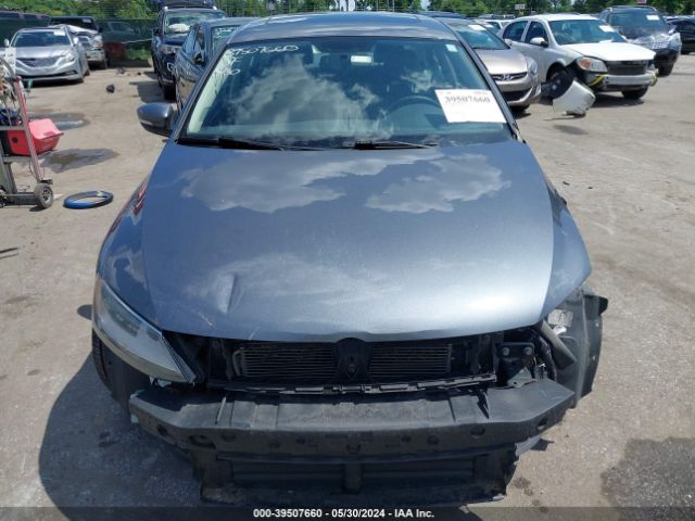 3VWD17AJXFM300341 Volkswagen Jetta 1.8t Se