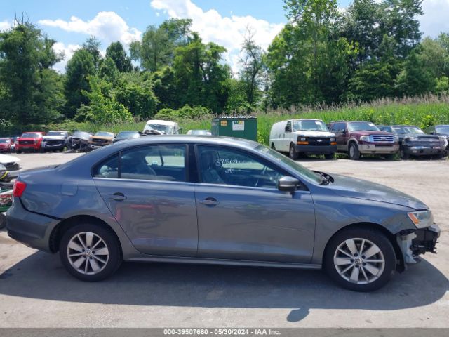 3VWD17AJXFM300341 Volkswagen Jetta 1.8t Se