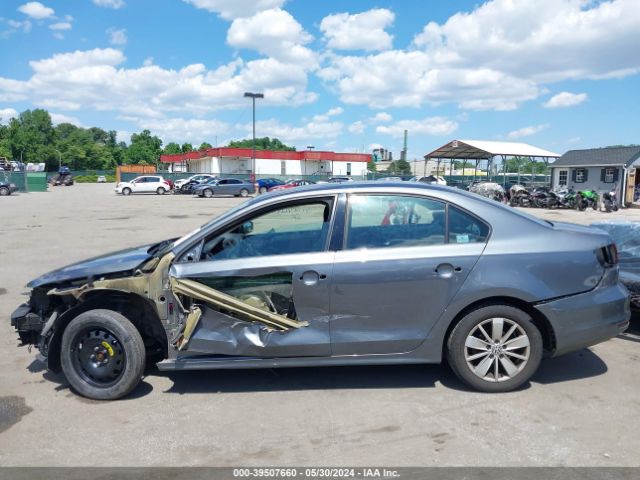 3VWD17AJXFM300341 Volkswagen Jetta 1.8t Se